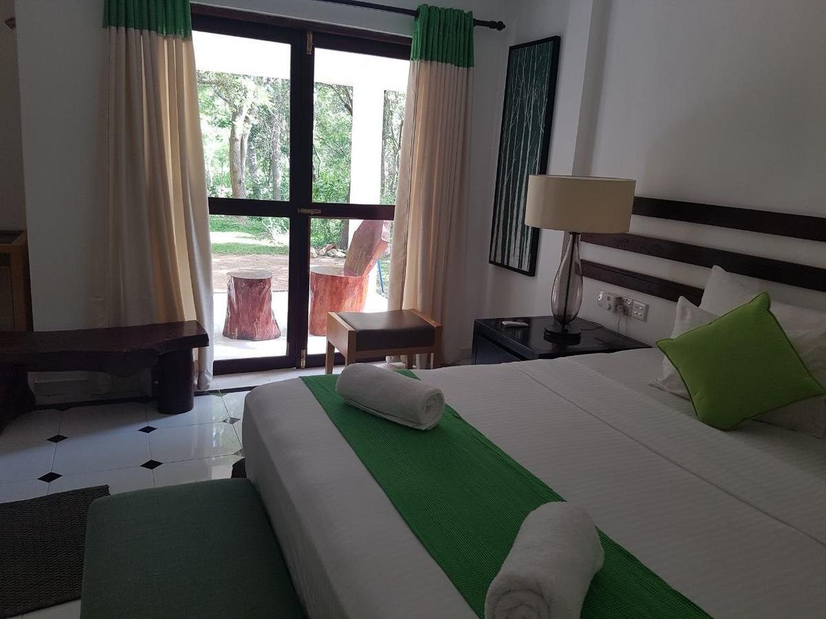 Eighth Wonder Resort Sigirija Zewnętrze zdjęcie